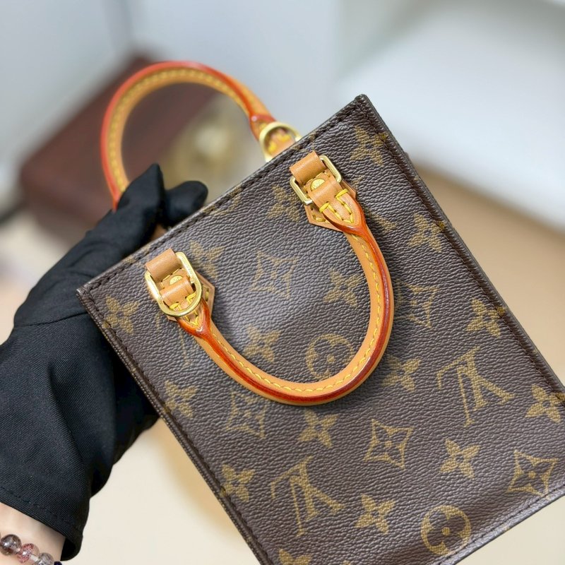 🏷LV 路易威登.Petit Sac Plat 老花琴譜包 M81295-17