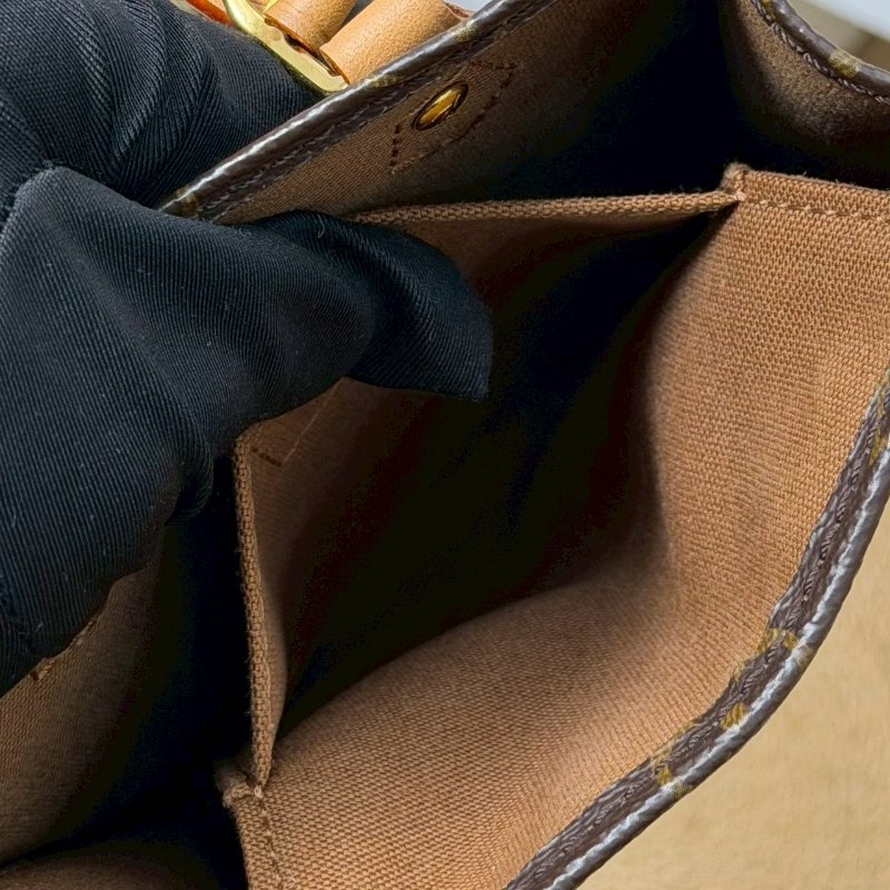 🏷LV 路易威登.Petit Sac Plat 老花琴譜包 M81295-21