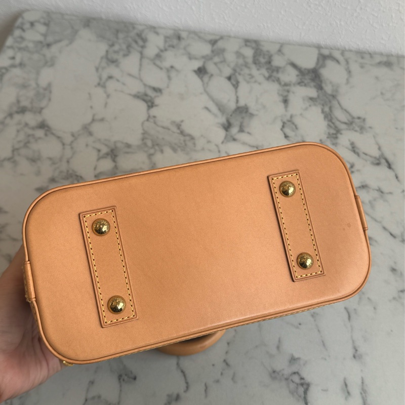 LV M46990花紋Alma BB-5