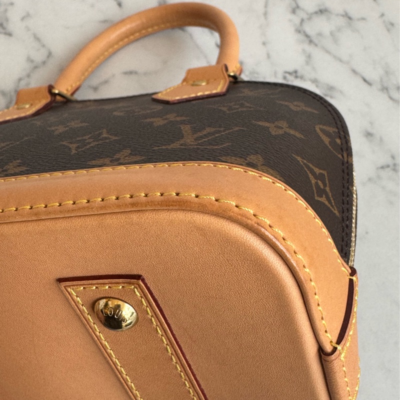 LV M46990花紋Alma BB-8