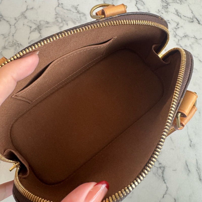 LV M46990花紋Alma BB-25