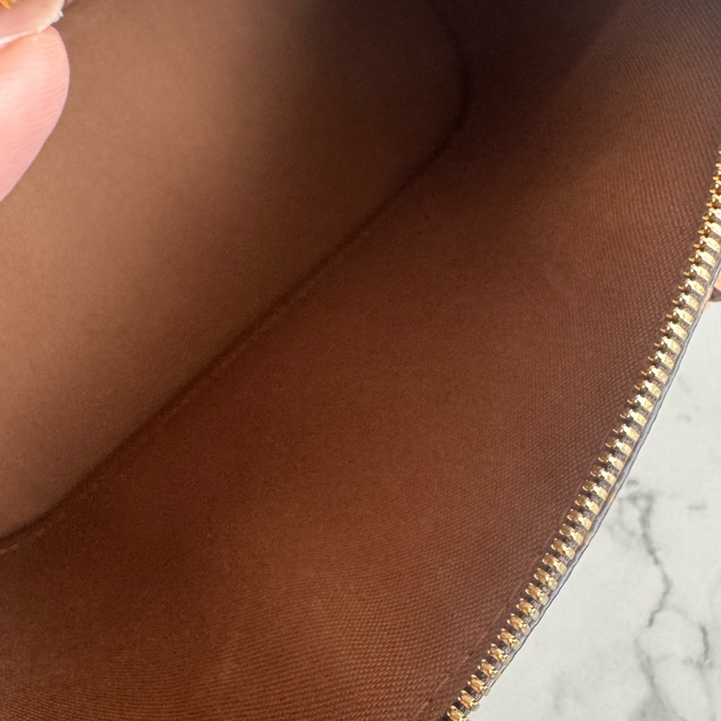 LV M46990花紋Alma BB-26