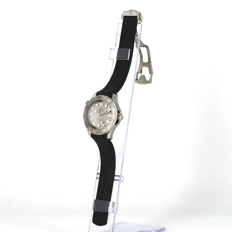 歐米茄海馬系列300公尺潛水錶同軸至臻天文台錶 210.32.42.20.06.002 不鏽鋼自動腕錶-1