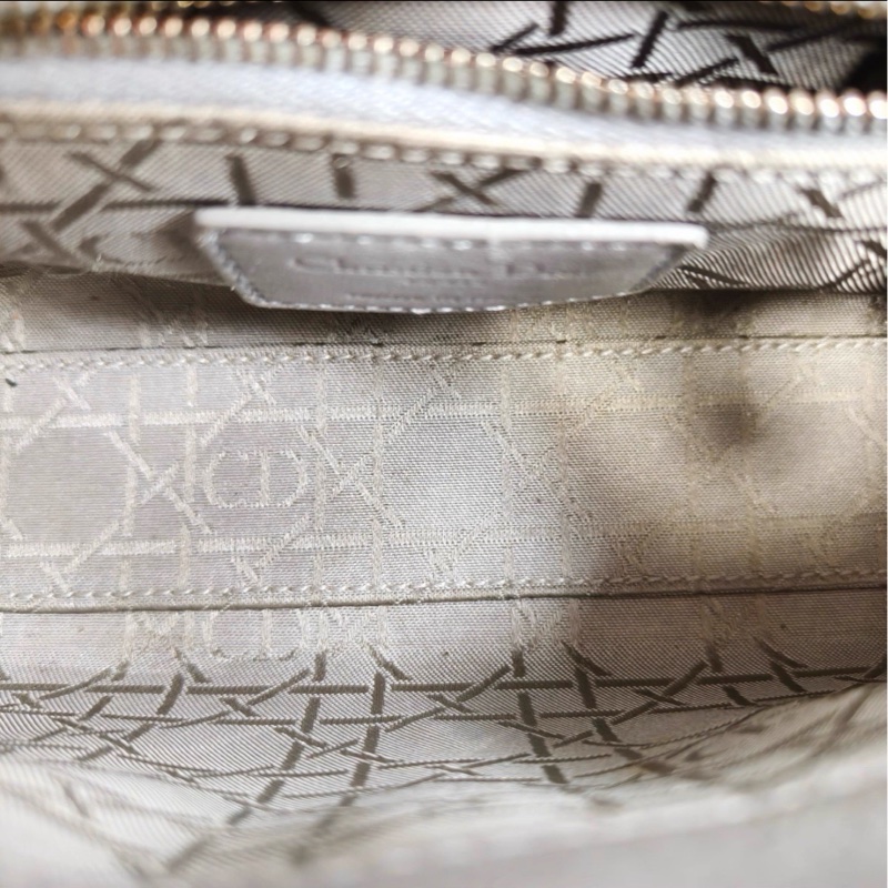 仙氣天花板💎99新🆕Dior迪奧珠光灰金扣三格戴妃包手提包-11