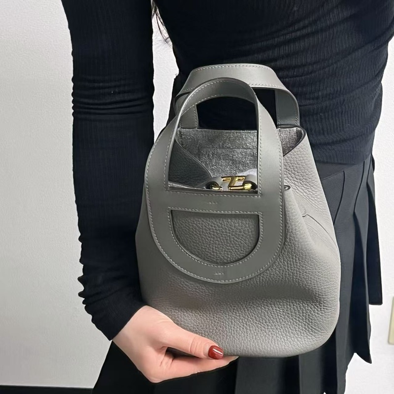 「JL精品代購」近新品 愛馬仕in the loop 菜籃子18 積雨雲灰 TC皮-2