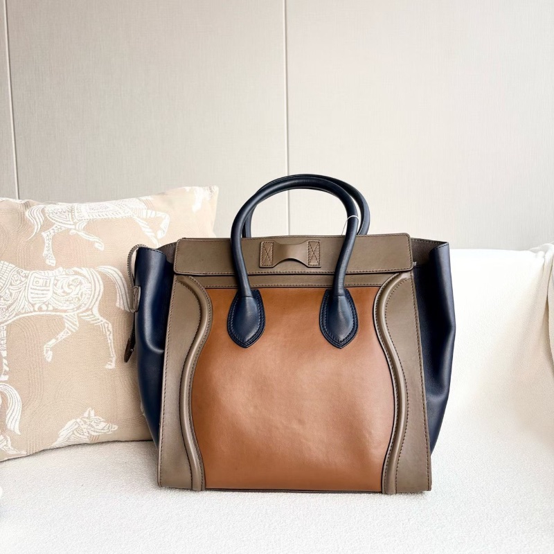 Celine Luggage笑臉包大號 金扣 牛皮31*30*17 98新配件塵袋-7