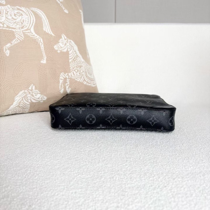 LV TRIO三合一黑武士郵差包芯片款 銀扣 25*18*4.5 98新配件塵袋肩帶子袋零錢包-4