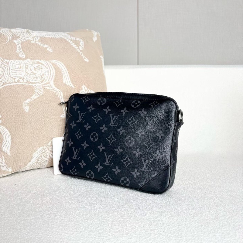 LV TRIO三合一黑武士郵差包芯片款 銀扣 25*18*4.5 98新配件塵袋肩帶子袋零錢包-5