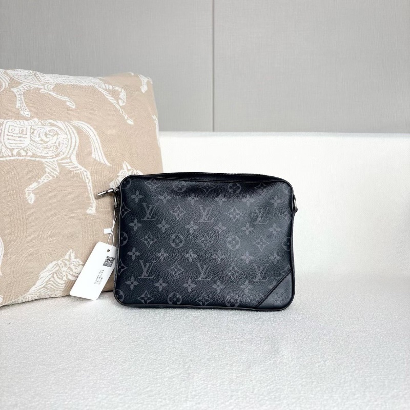 LV TRIO三合一黑武士郵差包芯片款 銀扣 25*18*4.5 98新配件塵袋肩帶子袋零錢包-6