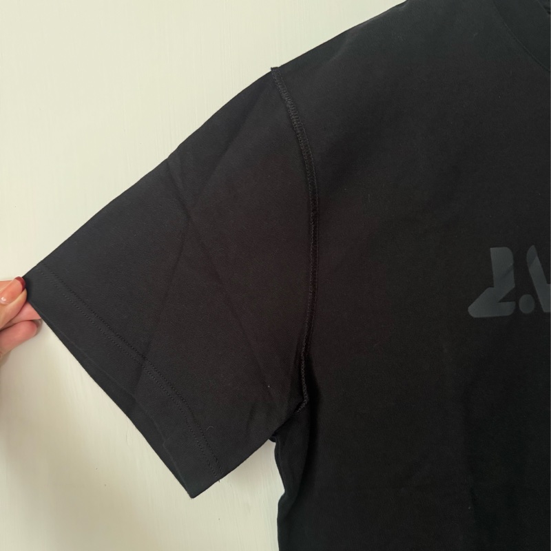 LV黑色前字母短袖T恤-1