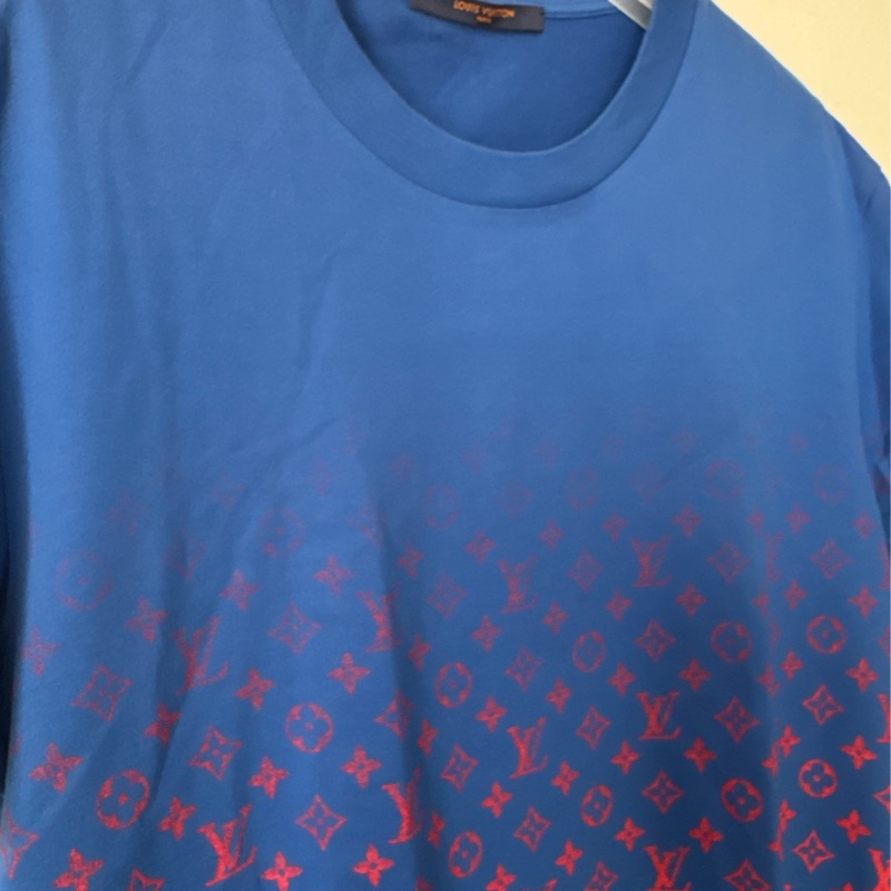 LV 藍/紅漸層logo短袖T恤-5