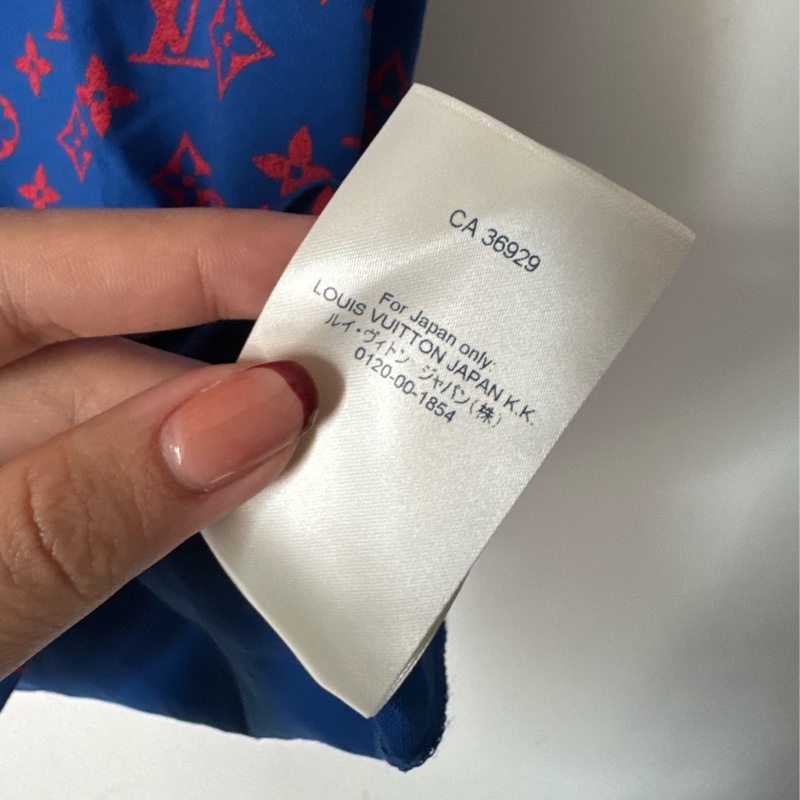 LV 藍/紅漸層logo短袖T恤-9