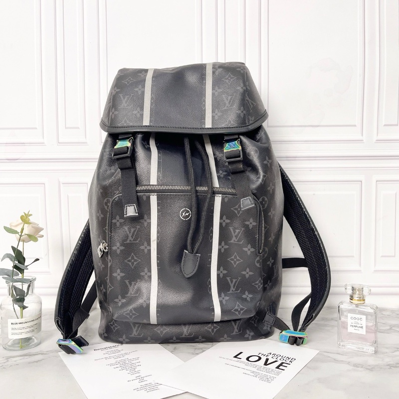 LV Fragment 藤原浩閃電後背包30×16×45 98新配件塵袋-1