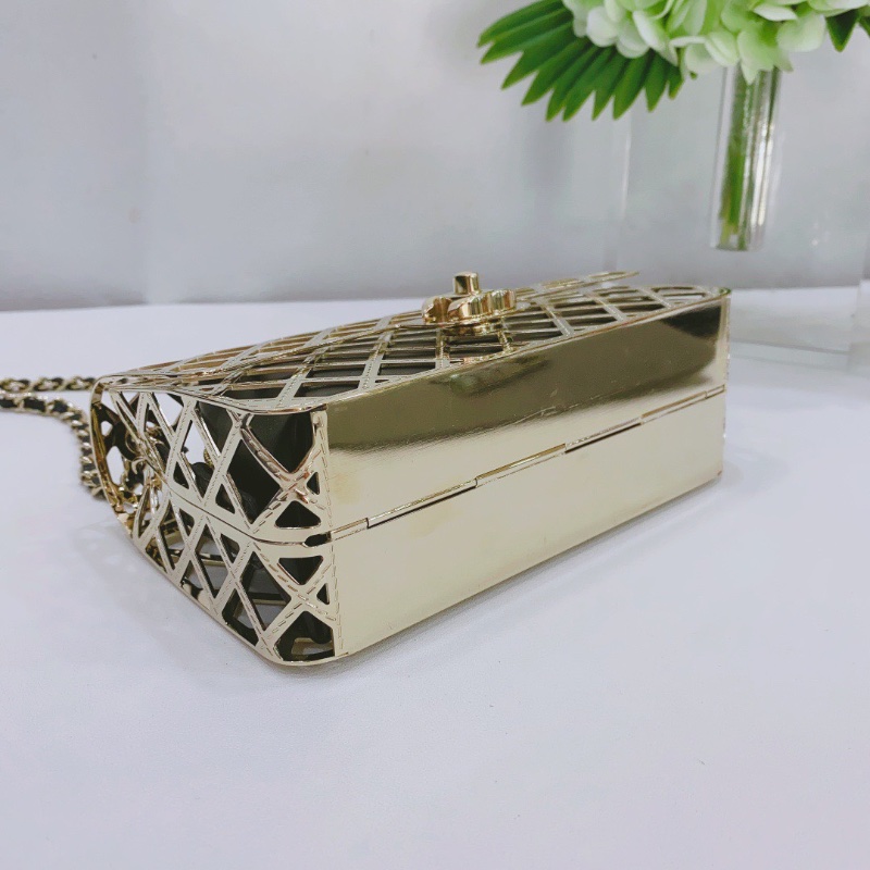 Chanel限定秀款鏤空金屬 mini cf晚宴包鏈條肩背包18×10×6 98新配件盒子保卡 塵袋-3