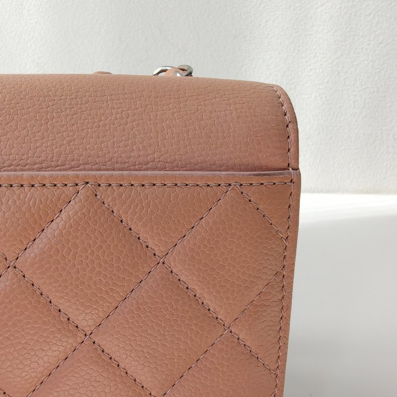 Chanel 香奈兒古巴系列郵差包 24 開有 有卡 2017 年 97 新-17