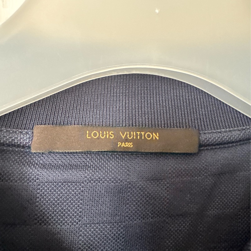 LV深藍格子前口袋polo衫-1