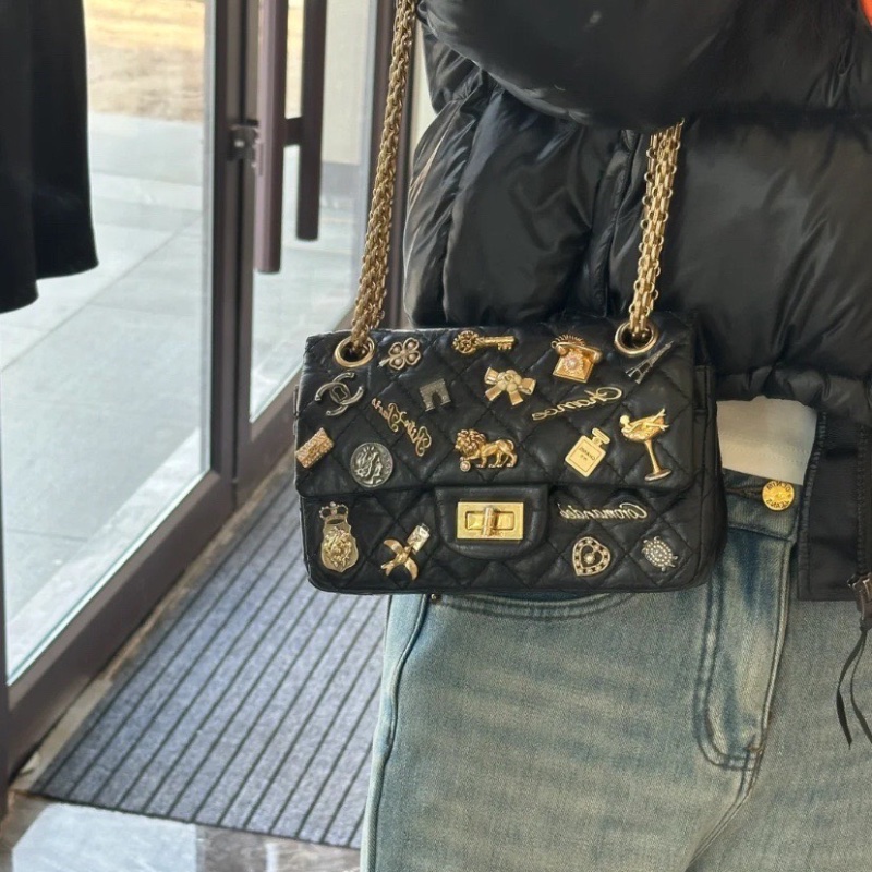Chanel 黑金巴黎大都會 2.55大mini鏈條肩背包20×13×7cm 98新配件塵袋 保卡-0
