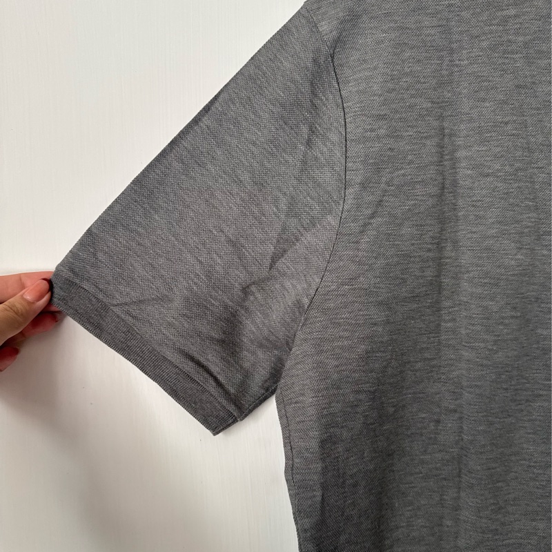 LV灰色前刺繡logo polo衫-10