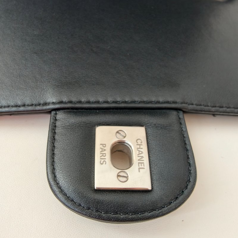 香奈兒 / Chanel 後背包 小號黑色小牛皮 25 開 19.5 × 26.5 × 12.5 cm 2018 年 98 新-12