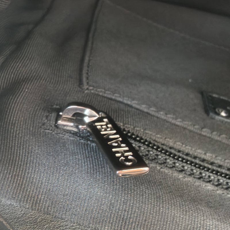 香奈兒 / Chanel 後背包 小號黑色小牛皮 25 開 19.5 × 26.5 × 12.5 cm 2018 年 98 新-21