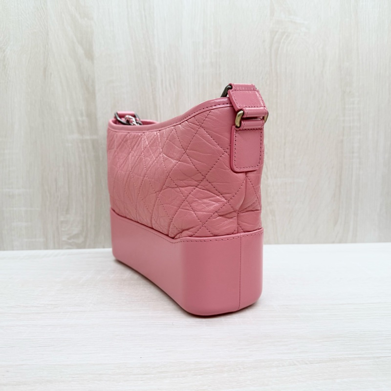 CHANEL粉色限量款新中號流浪包-4