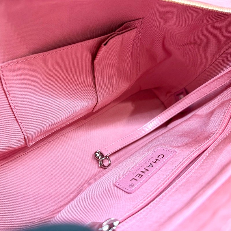 CHANEL粉色限量款新中號流浪包-9