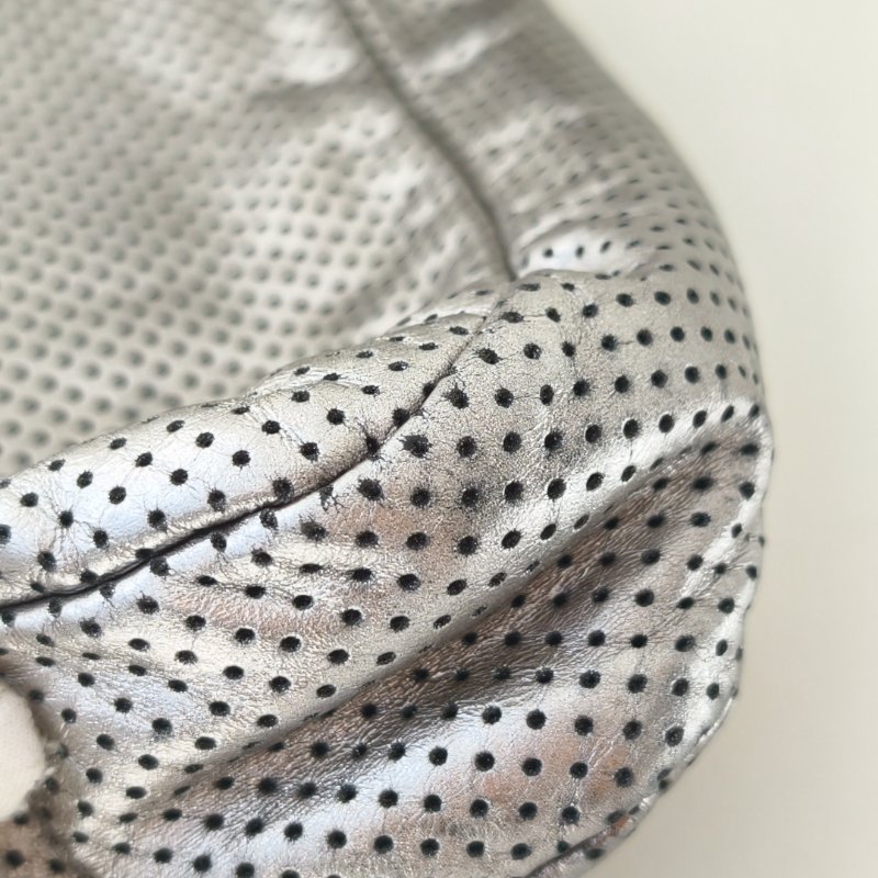 Chanel 香奈兒 銀色口蓋包 2.55 金扣 尺寸：30*19*6cm-20