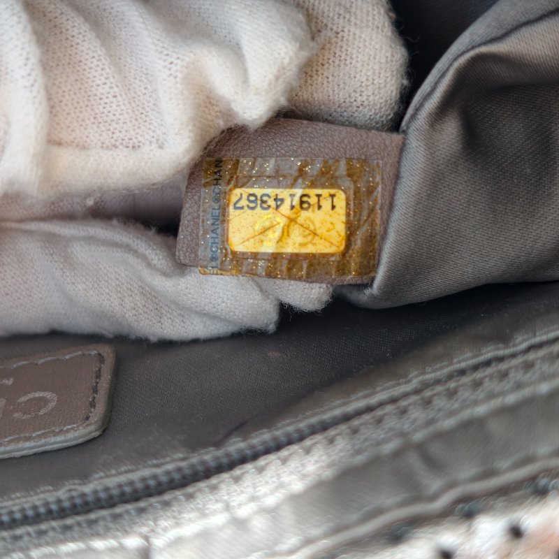 Chanel 香奈兒 銀色口蓋包 2.55 金扣 尺寸：30*19*6cm-30