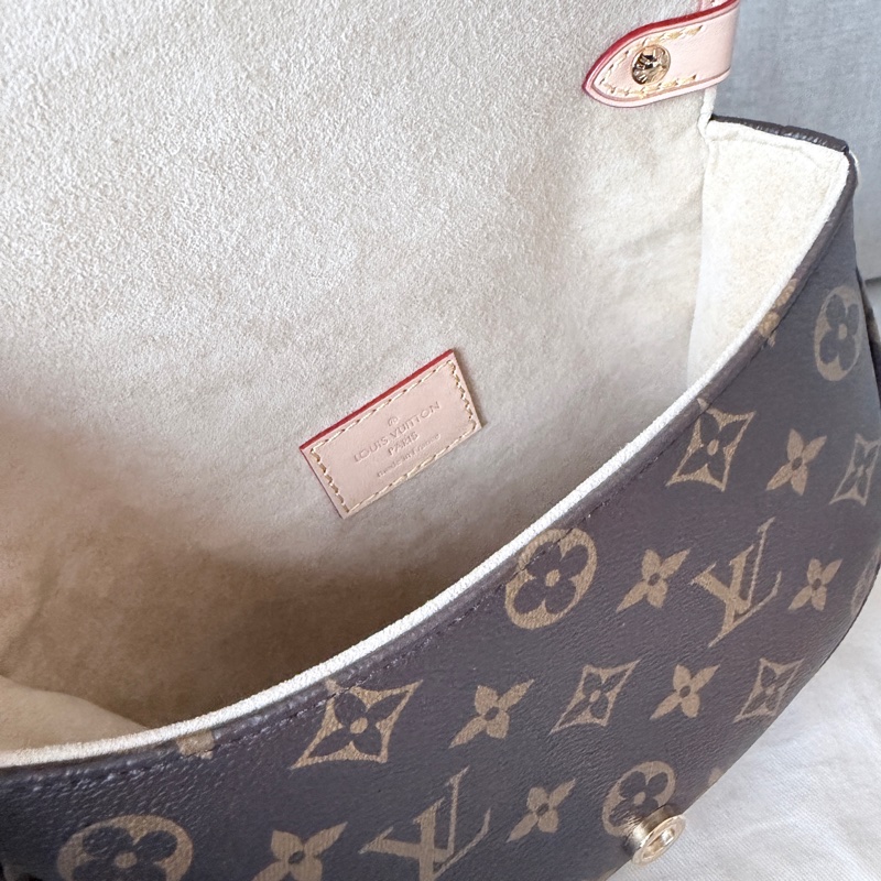 全新 LV Saumur BB雙子星 M46740 肩背、斜背、手提-5