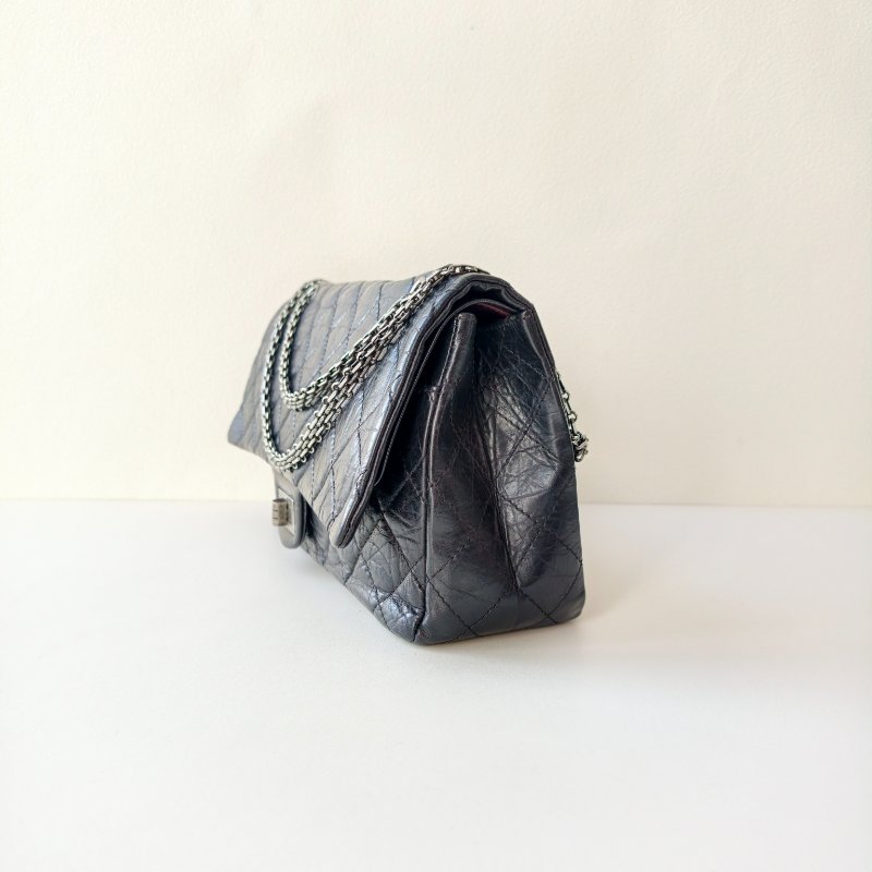 香奈兒 / Chanel 2.55 肩背包 黑銀牛皮 尺寸: 20×31.5×10 cm 年份:2011 年 14 開 97 新 釦子有裂-1