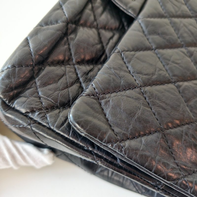 香奈兒 / Chanel 2.55 肩背包 黑銀牛皮 尺寸: 20×31.5×10 cm 年份:2011 年 14 開 97 新 釦子有裂-15