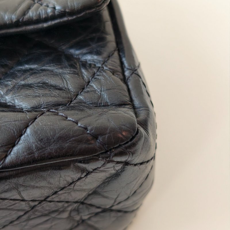 香奈兒 / Chanel 2.55 肩背包 黑銀牛皮 尺寸: 20×31.5×10 cm 年份:2011 年 14 開 97 新 釦子有裂-16