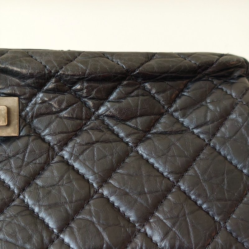 香奈兒 / Chanel 2.55 肩背包 黑銀牛皮 尺寸: 20×31.5×10 cm 年份:2011 年 14 開 97 新 釦子有裂-31