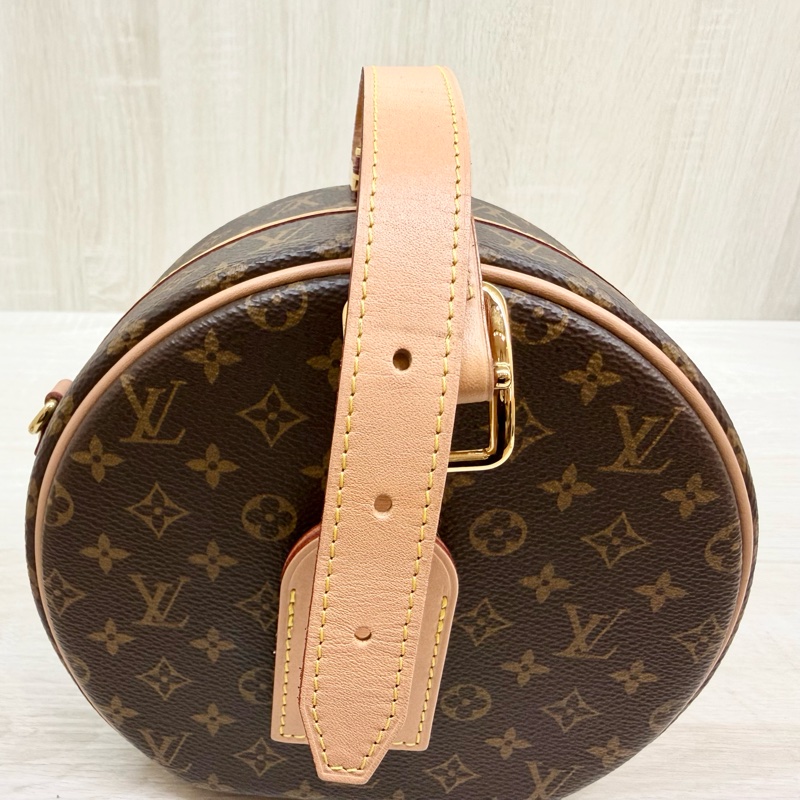 LV老花硬殼Petite Boite Chapeau圓餅包M43514-18