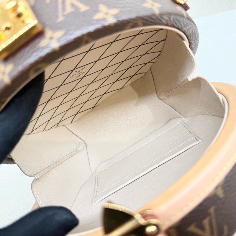 LV老花硬殼Petite Boite Chapeau圓餅包M43514-8