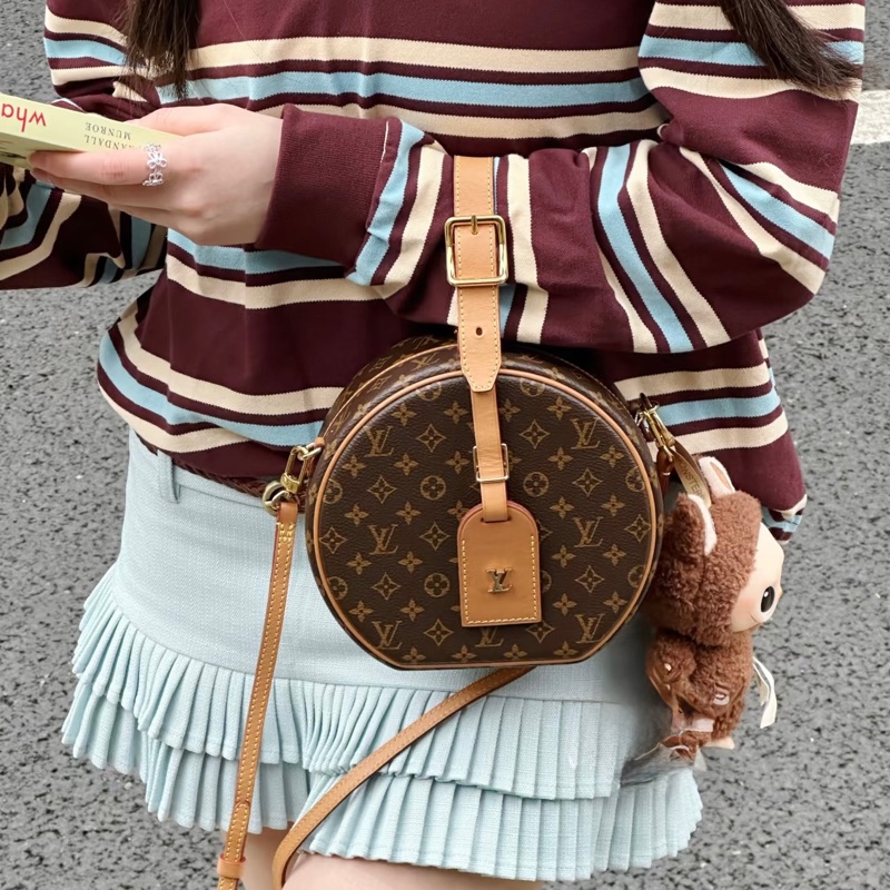LV老花硬殼Petite Boite Chapeau圓餅包M43514-9