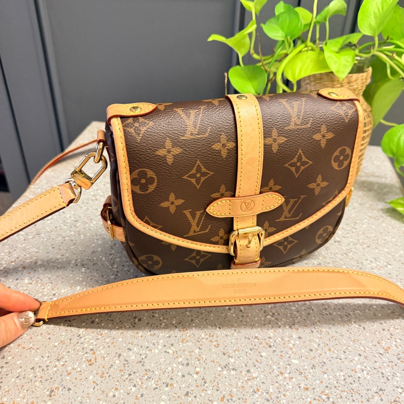 9層新，新款lv馬安包，有長短背帶兩個背法-1