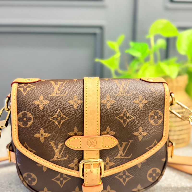 9層新，新款lv馬安包，有長短背帶兩個背法-6