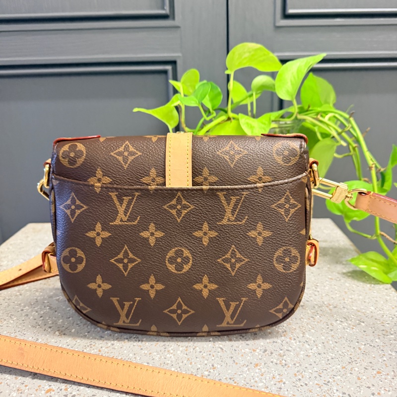 9層新，新款lv馬安包，有長短背帶兩個背法-10