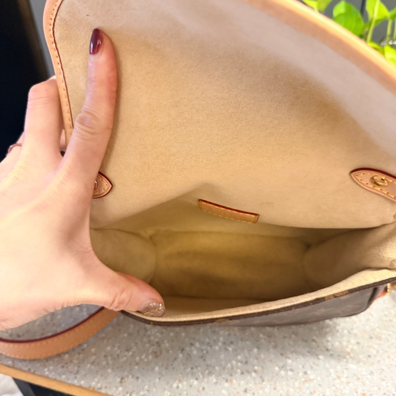 9層新，新款lv馬安包，有長短背帶兩個背法-14