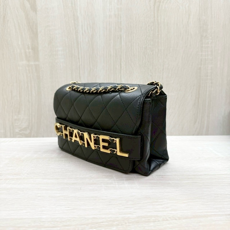 CHANEL黑色牛皮字母LOGO金釦側背包/AS1490-5