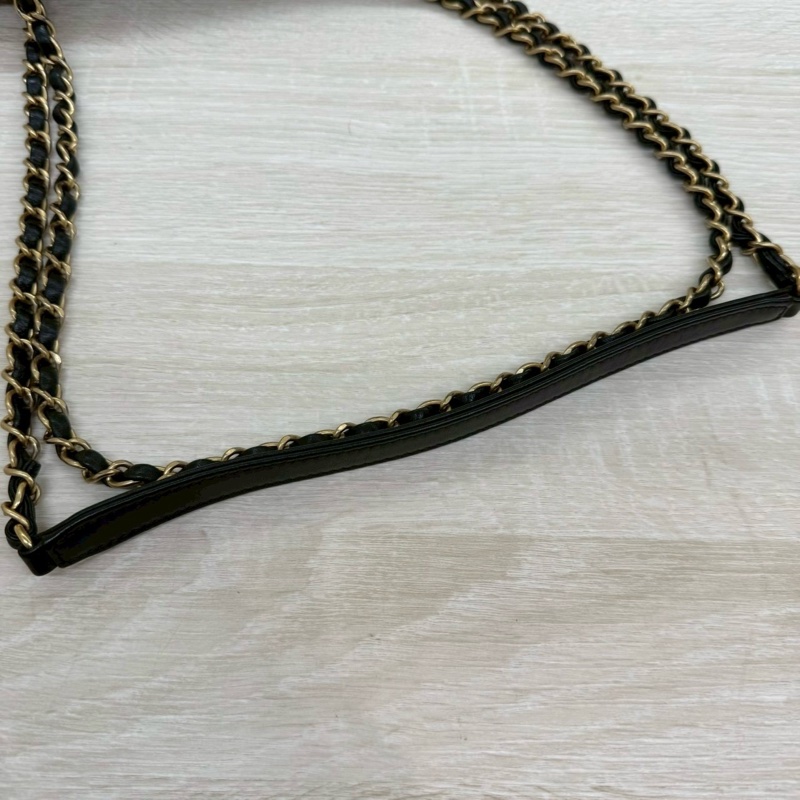 CHANEL黑色牛皮字母LOGO金釦側背包/AS1490-12