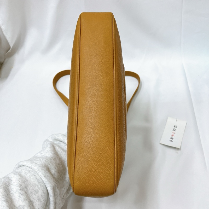 莉亞精品♡ Chanel A01369 米色金釦雙C托特包 奶茶 二手-6