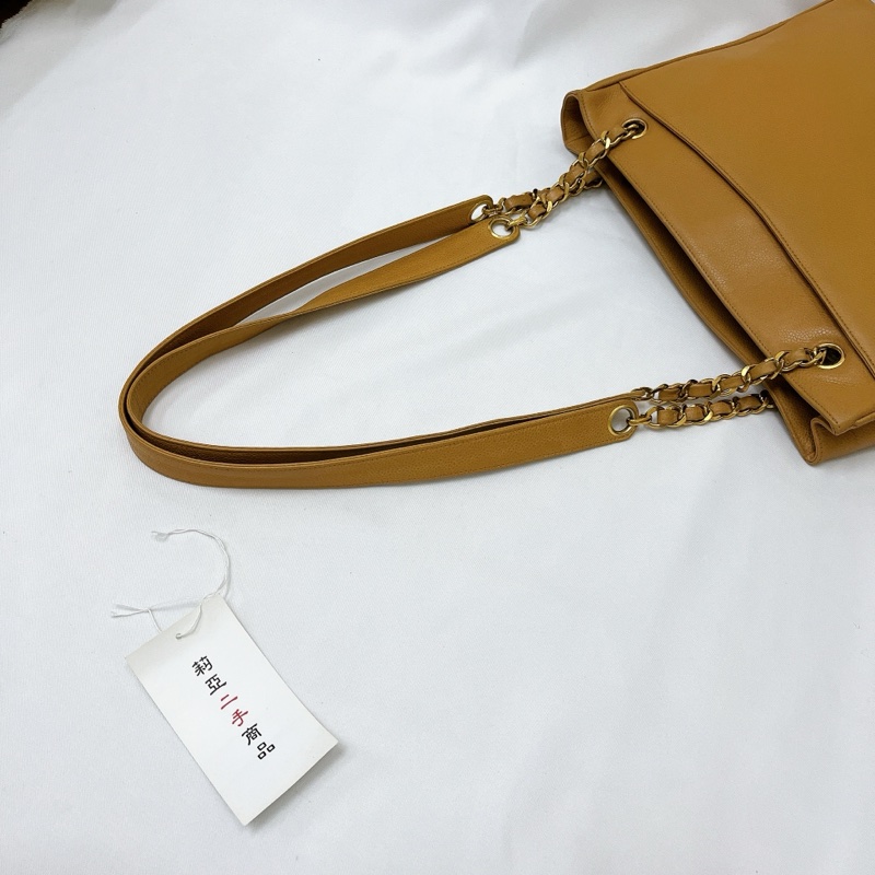 莉亞精品♡ Chanel A01369 米色金釦雙C托特包 奶茶 二手-12