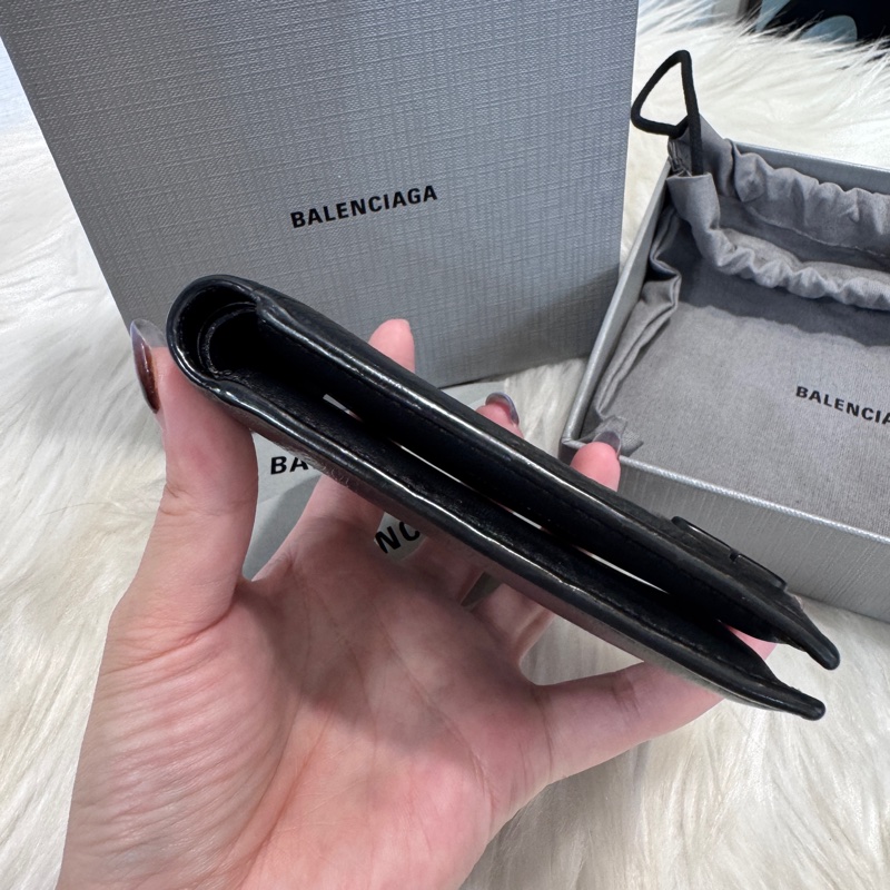 Balenciaga 巴黎世家 Monaca 黑復刻羊皮黑釦短夾-6