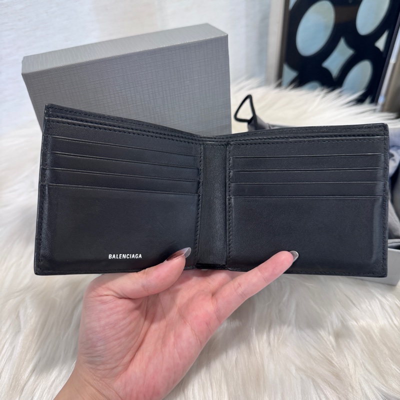 Balenciaga 巴黎世家 Monaca 黑復刻羊皮黑釦短夾-8