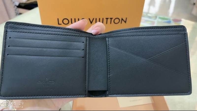 #LV短夾 💥賠售💥LOUIS VUITTON灰色全牛皮交叉短夾-1