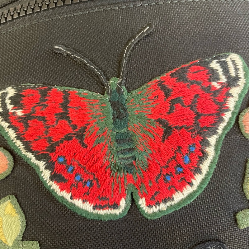 GUCCI/虎头刺绣双肩包 黑色款 男女都能背 虎头+花朵刺绣设计 拉链+抽绳 多口袋 肩带可调节 98新-7