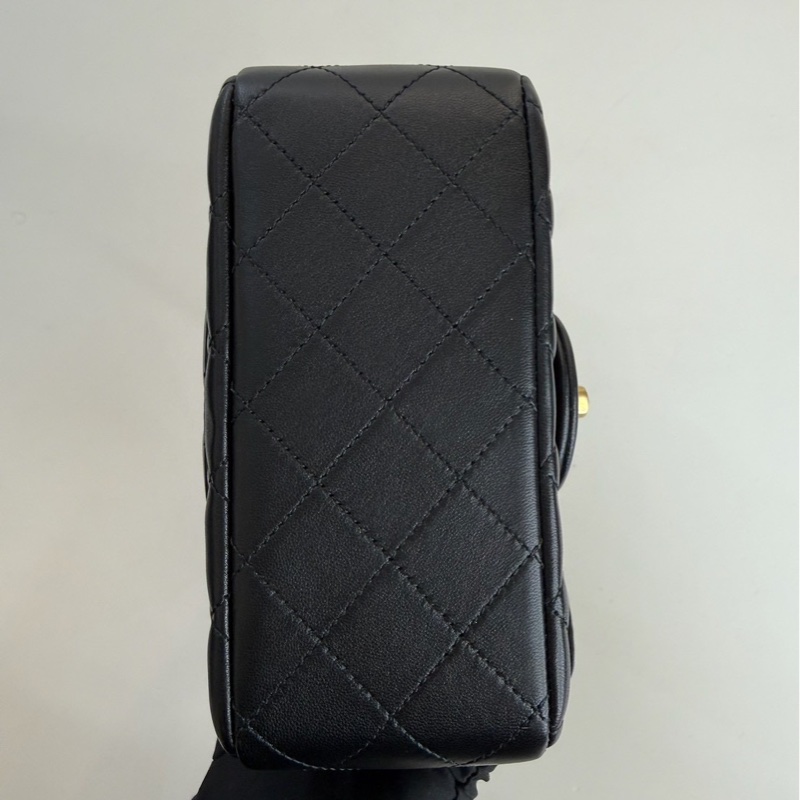 CHANEL|全新金球方胖 2025台灣購證-5