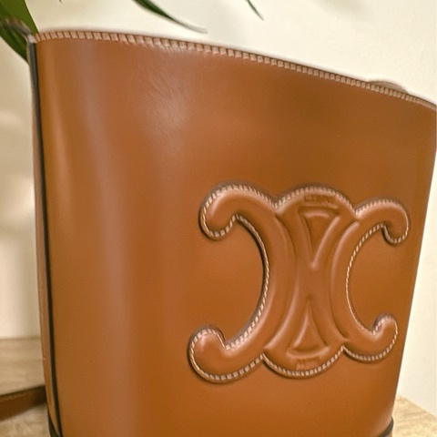 CUIR TRIOMPHE小號水桶包